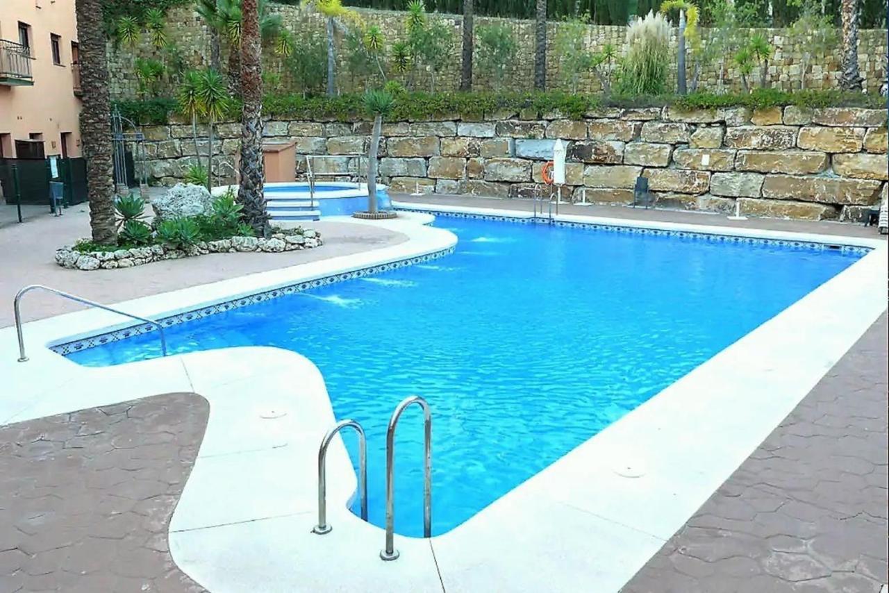 Elegant 2Br Apartment Puerto Banus Marbella Just 12 Minutes Away By G00Giemaps Эстепона Экстерьер фото