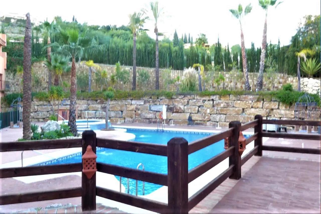 Elegant 2Br Apartment Puerto Banus Marbella Just 12 Minutes Away By G00Giemaps Эстепона Экстерьер фото